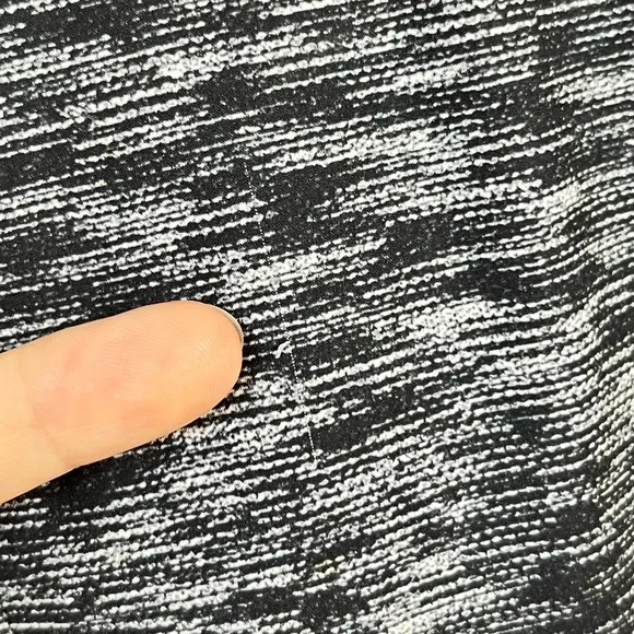 Lululemon Runderful Pants - Picture 13 of 13